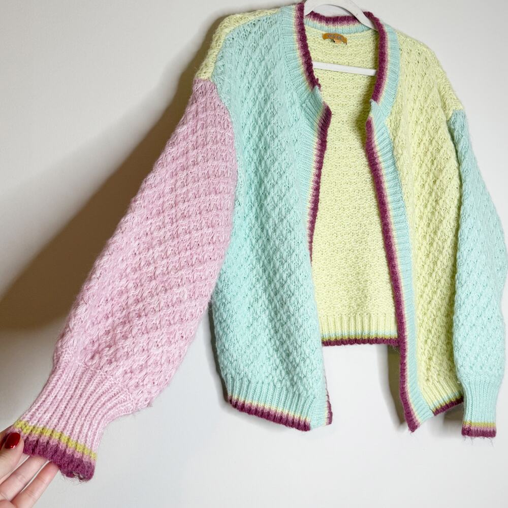 VRG GRL City of Money Pastel Chunky Knit Cardigan Wool Blend Small Oversized - Picture 6 of 9